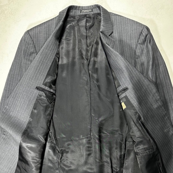 John Varvatos Star Men Delancy Pinstripe Wool Blazer Gray, 44R - Picture 3 of 15